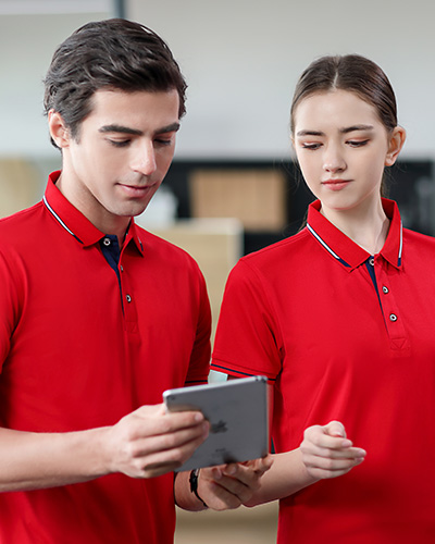 選(xuǎn)擇恒迪服(fu)裝定制深(shen)圳T恤衫的(de)優勢有哪(na)些？